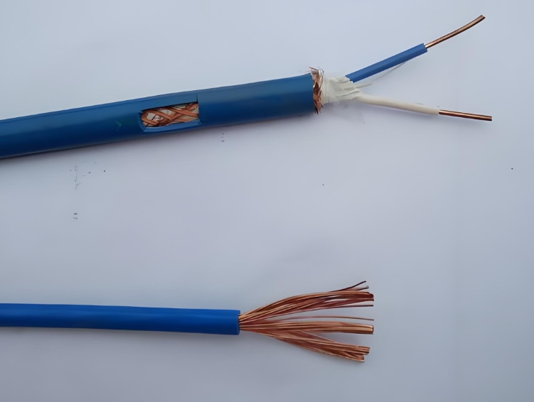 導體是電纜中的關鍵部件,它承載和傳輸電流.jpg 導體是電纜中的關鍵部件,它承載和傳輸電流.jpg